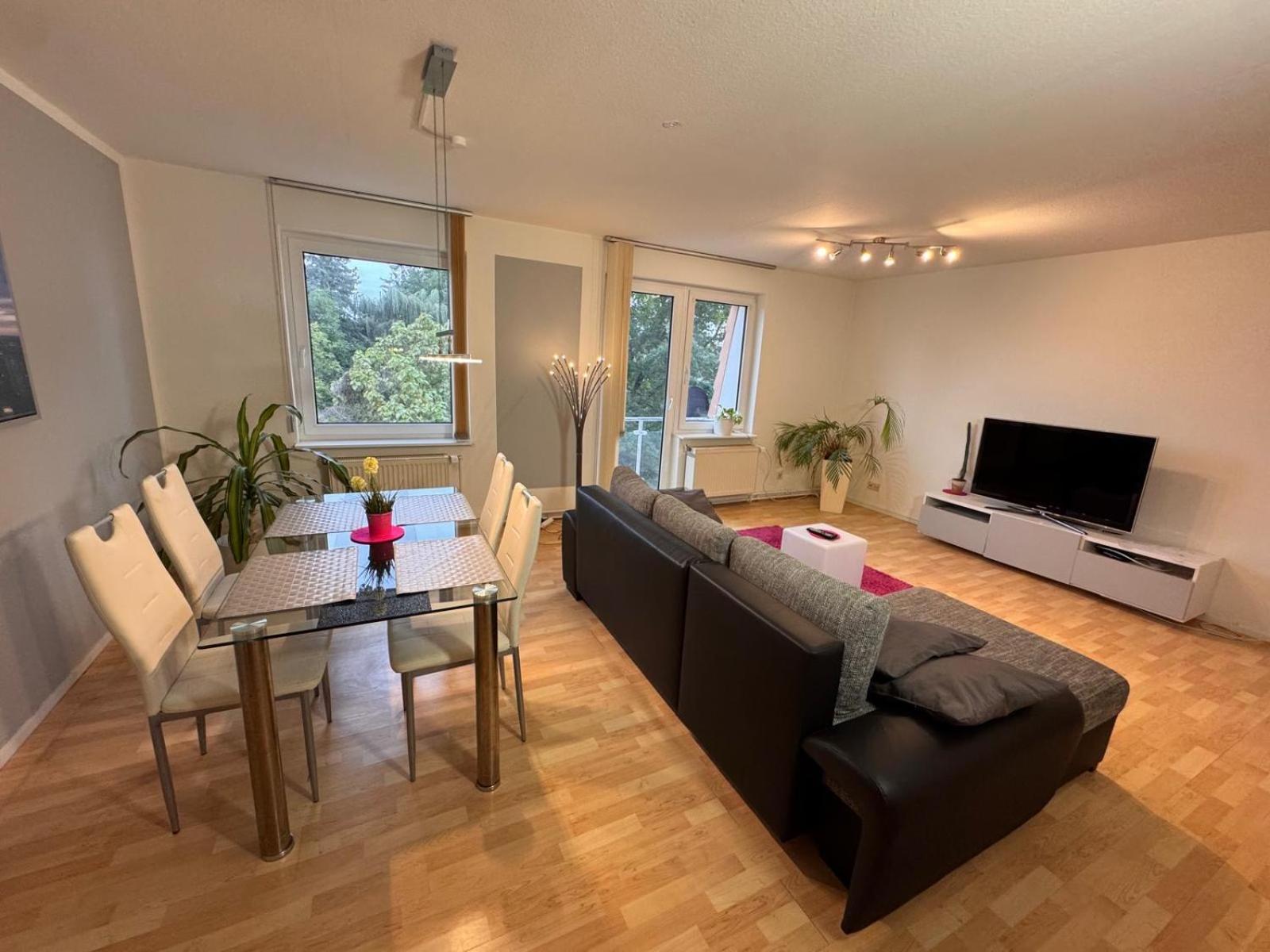 Moderne Wohnungen Im Dachgeschoss Falkensee Bagian luar foto
